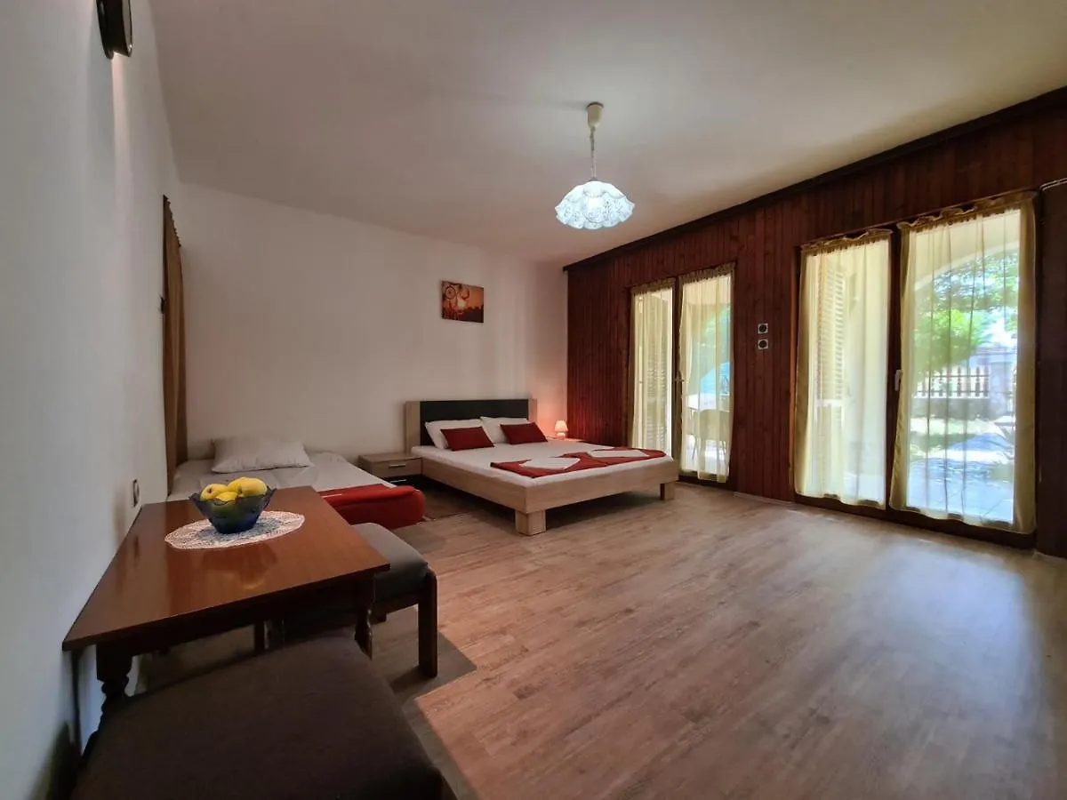 Apartments Zlatko 1397 Štinjan