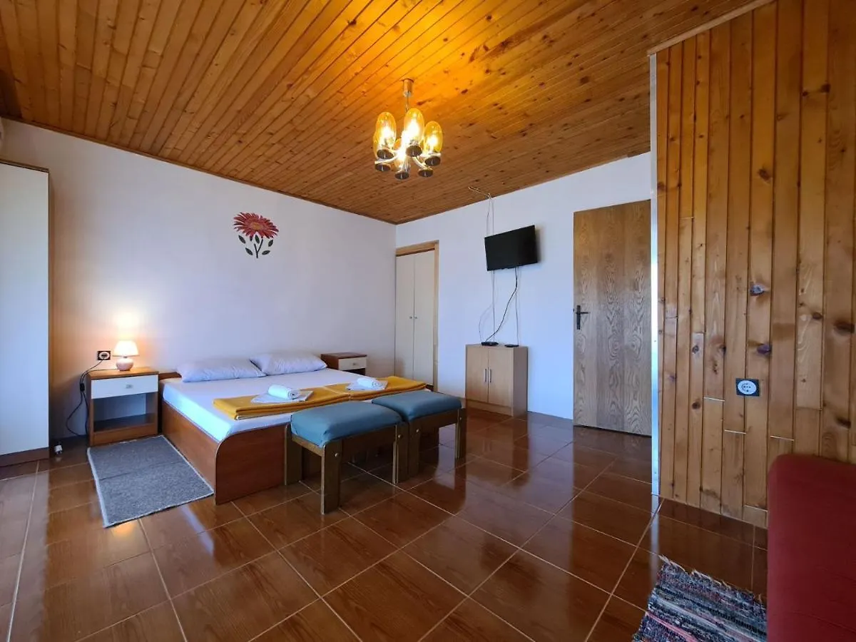 Apartments Zlatko 1397 Štinjan